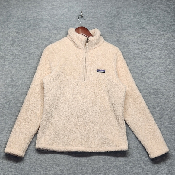 Patagonia Sweaters - Patagonia Sweater Womens LG 1/4 Zip Beige Fleece Pullover outerwear fall cozy